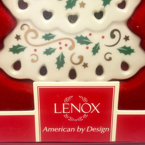Lenox Joyous Tidings Porcelain 24k Gold Christmas Tree Pierced Ornament in box - Picture 3 of 4